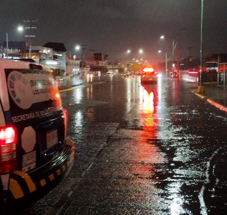 Alertan por elevación de niveles pluviales en cruces viales