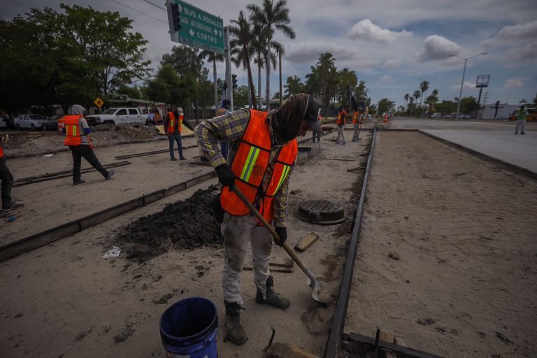 Lleva Rocha a Los Mochis $37 millones para vialidad