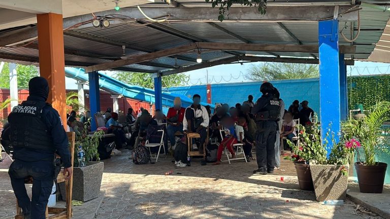 Confirman detención de 61 africanos en Culiacán