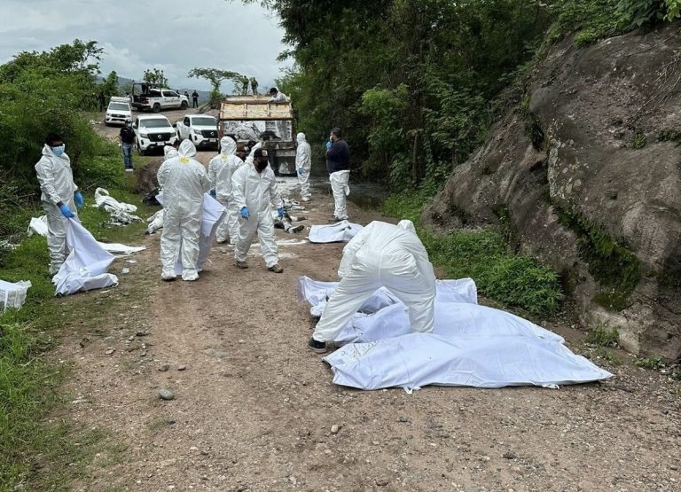 Deja disputa entre bandas 19 muertos en Chiapas