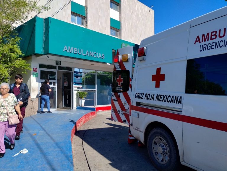 Atacan a balazos a agente de tránsito