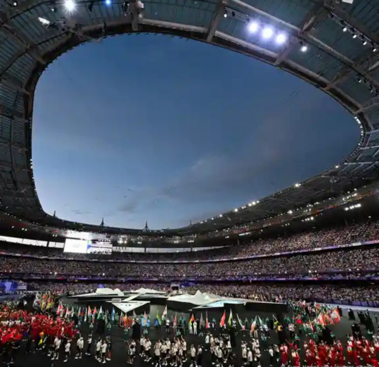 Dice París adiós a los Juegos Olímpicos