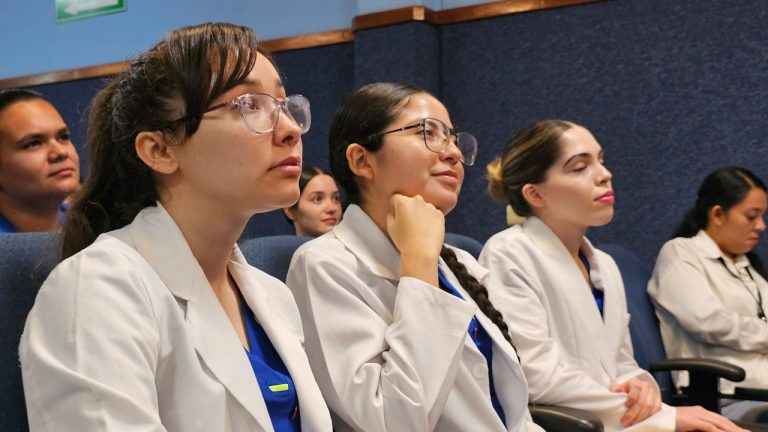 ‘Los ojos no mienten, dicen lo que las palabras callan’