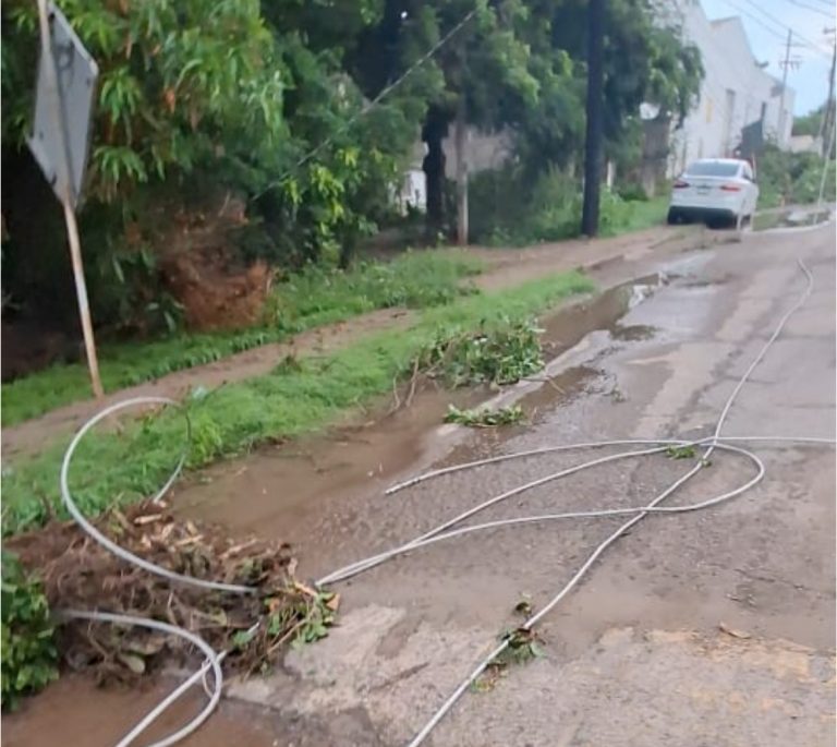 Todo Navolato está sin energía eléctrica