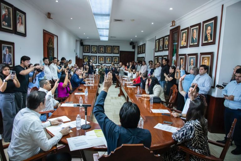 Presionan comerciantes y les dan $5 mil en Culiacán