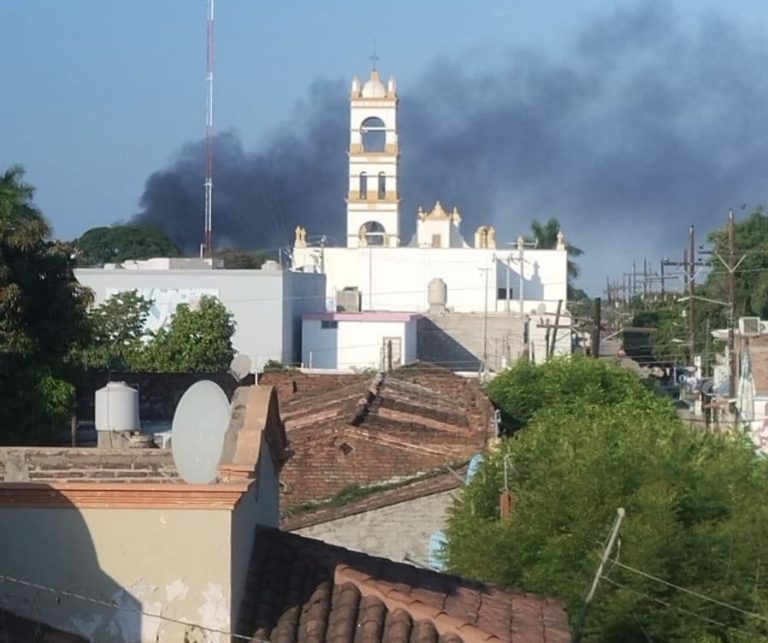 Incendios y una mujer herida tras balaceras en Quilá