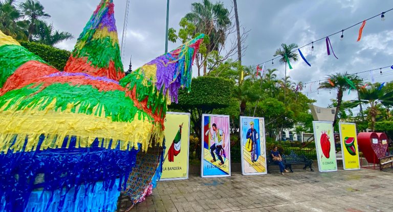 Mantiene Mazatlán Grito pese a lluvia; ‘todo tranquilo’