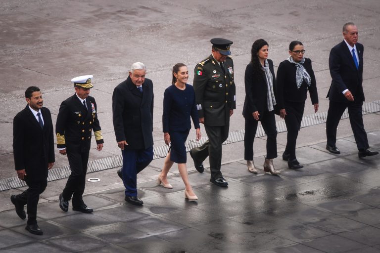 Rinden homenaje a víctimas de sismos de 1985 y 2017