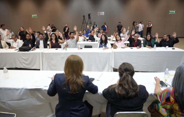 En sede alterna, aprueban ley orgánica a la UAS