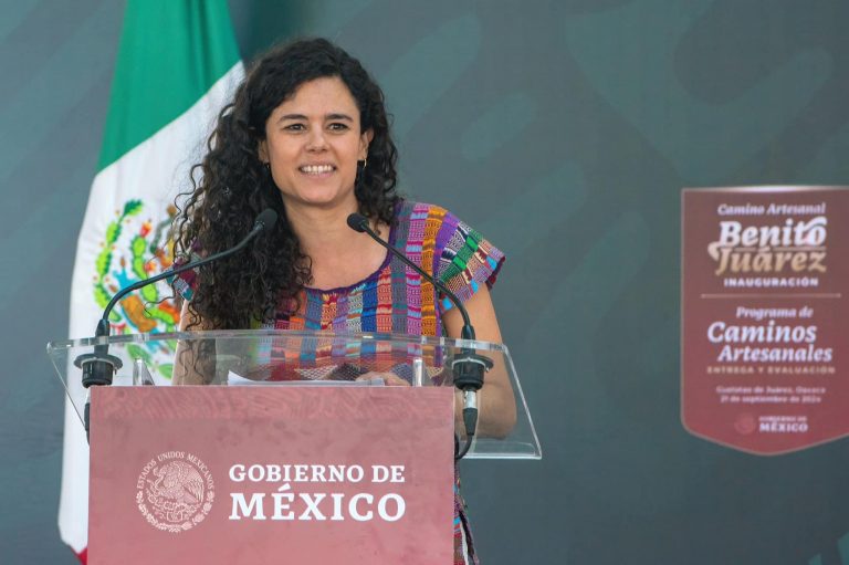 Luisa María Alcalde es la nueva dirigente de Morena