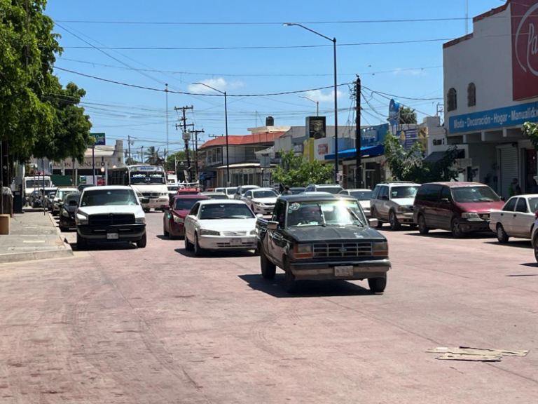 ¡Casi normal! Reabren bancos y comercios en Navolato