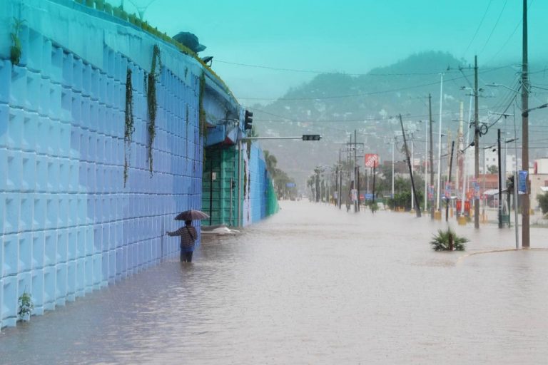 Genera John graves afectaciones en Acapulco