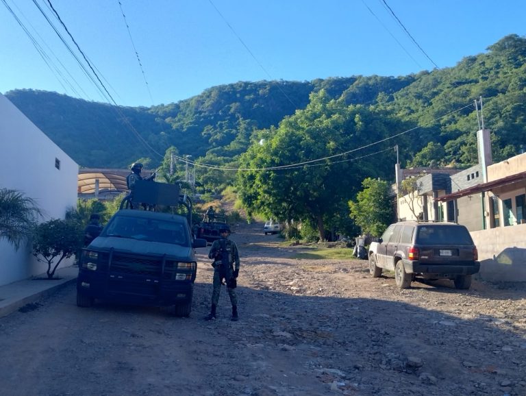 Se quita la vida luego de dispararle a su esposa