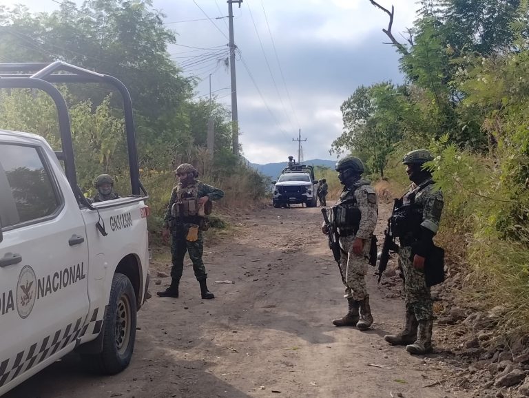 Envuelto en una cobija localizan a un hombre