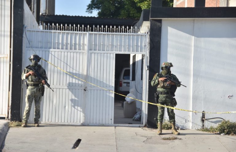 Aseguran bodega en la Rafael Buelna