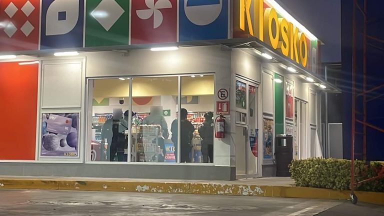 Asalta negocio con presunta bomba