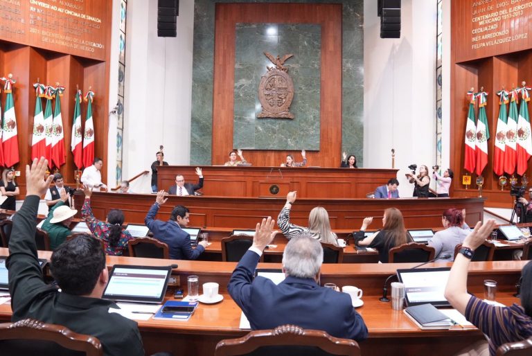 Aprueban iniciativa para abrir financiamiento a JJR y Eldorado