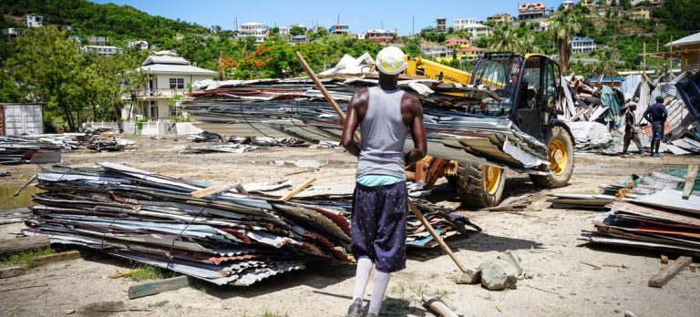 Llega a su fin devastadora temporada de huracanes en el Atlántico