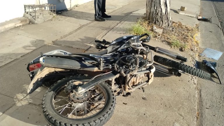 Termina en el hospital tras choque en ‘La Canasta’