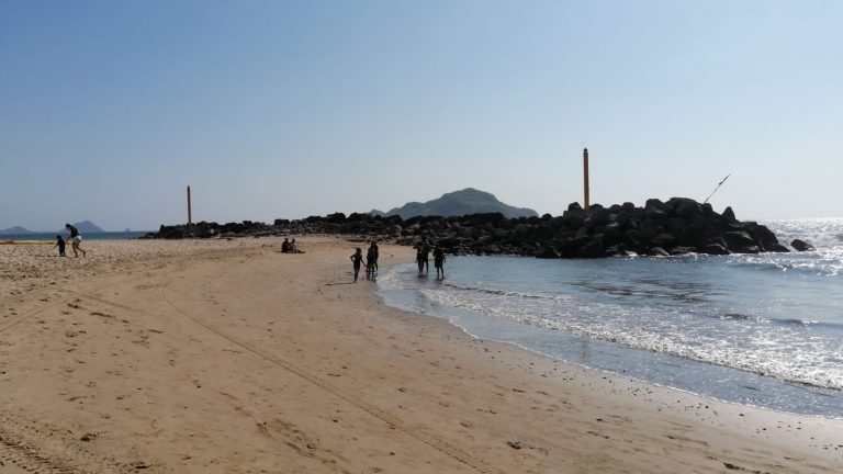 Ponen a salvo a cuatro personas