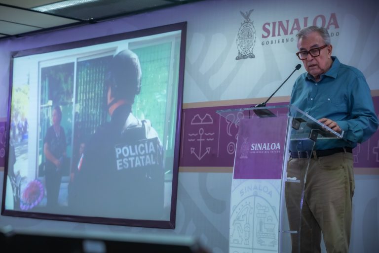 Sinaloa está de pie: Rocha Moya