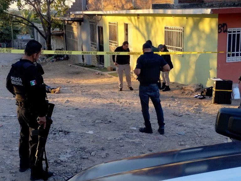 Estaba amarrado de pies y manos en la Huizaches