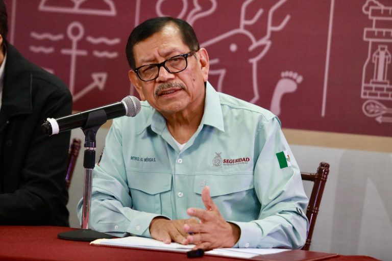 Remueven a directores y custodios en penales