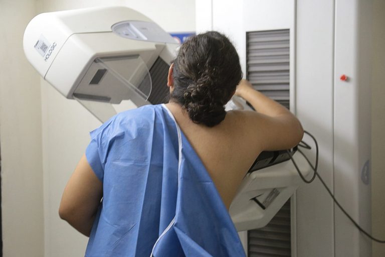 Relacionan obesidad con cáncer de mama