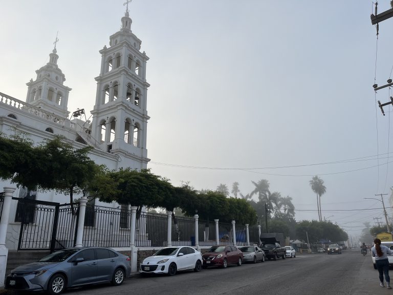 Cubren neblina y ambiente frío Sinaloa