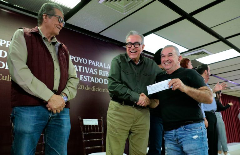 Otorga Gobierno $25 millones a pescadores