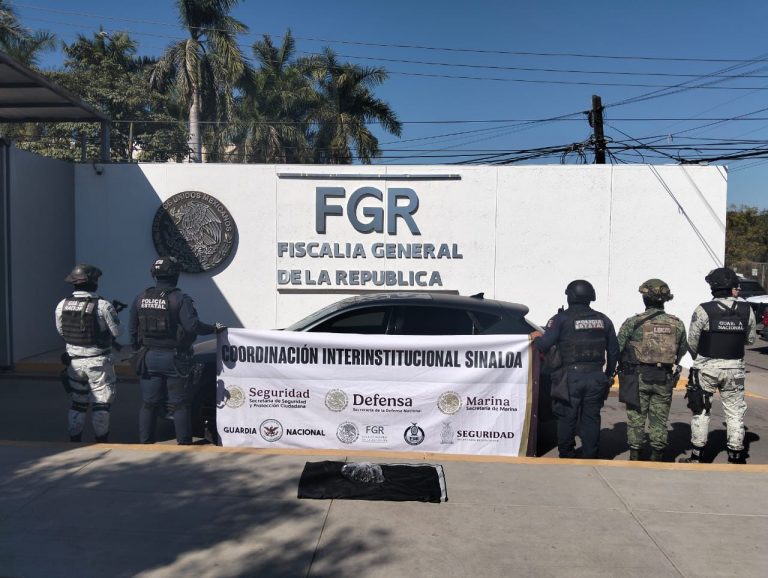 Decomisan en Culiacán 28 explosivos para dron