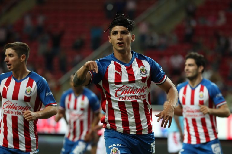 ¡Alan Pulido regresa a Chivas!