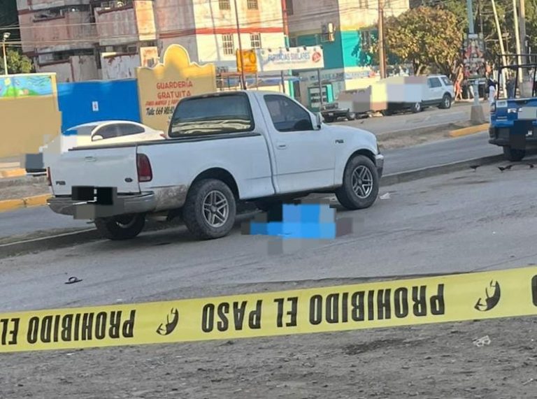 Aparece mujer muerta en avenida de Mazatlán
