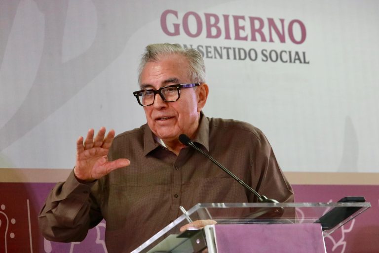 Le roban camioneta al secretario de Obras