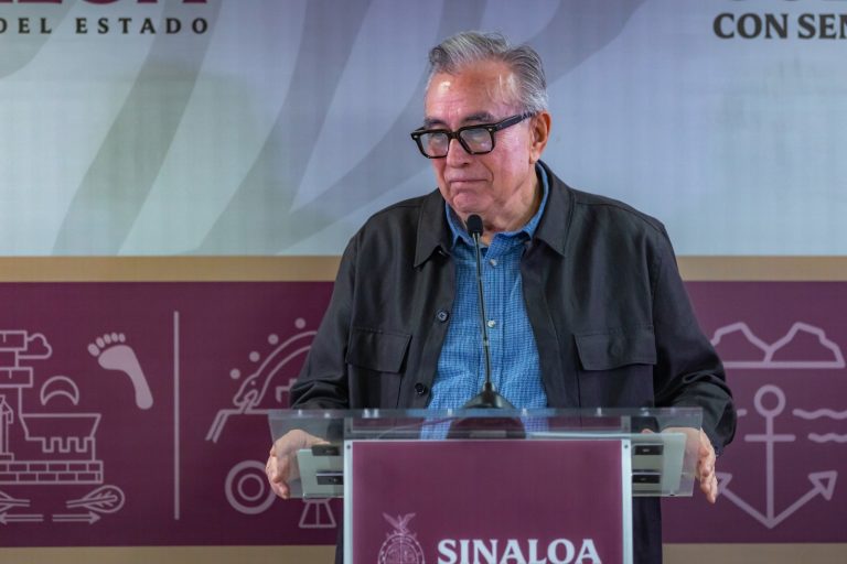 Los enemigos son la delincuencia, no el gobierno: Rocha