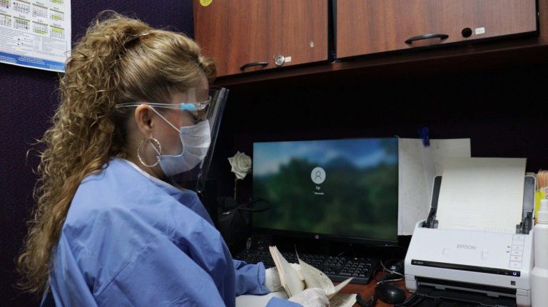 Digitalizará UAS datos con antigüedad de alumnos con más de 50 años