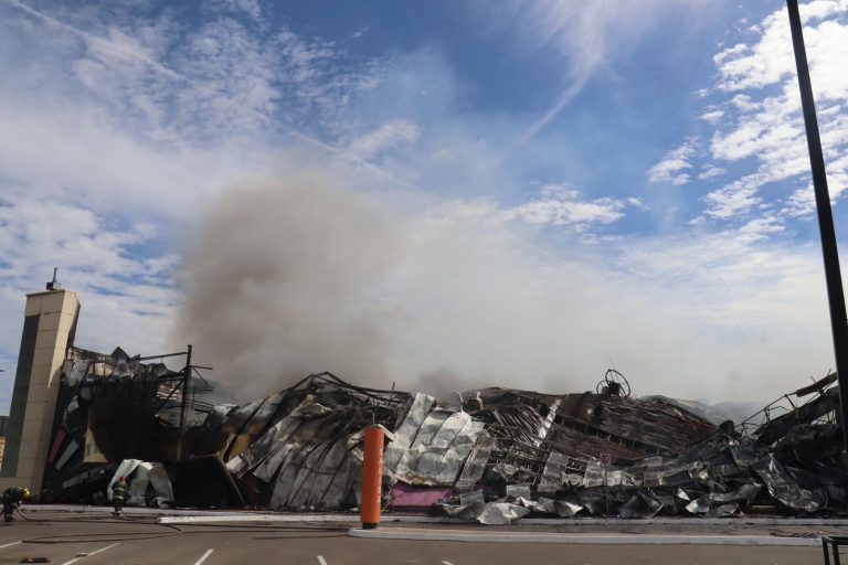 Atribuyen a incidente origen de incendio en plaza de Culiacán