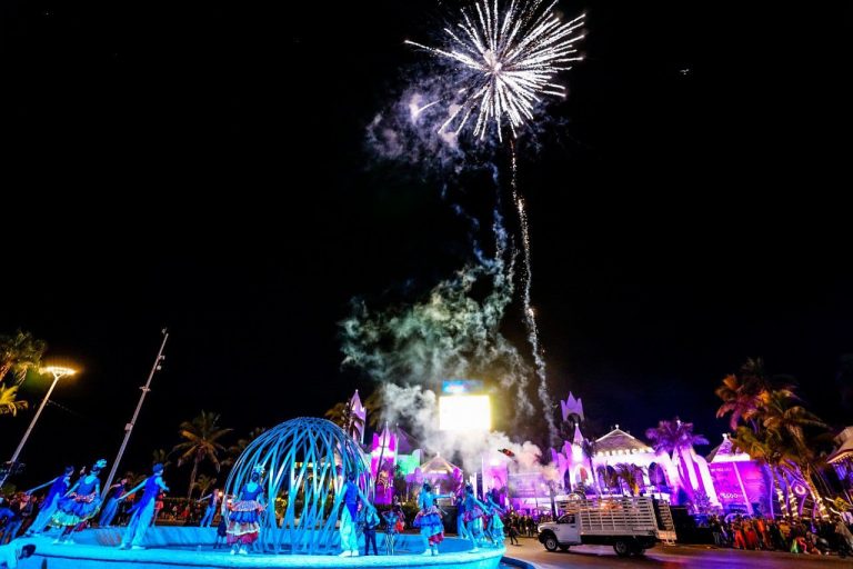Anuncia Mazatlán la llegada del Carnaval