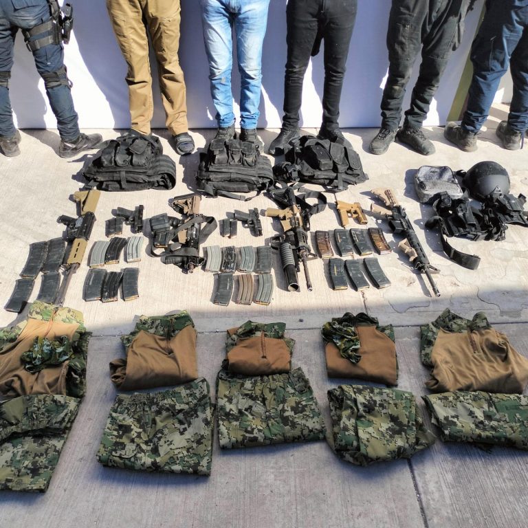 Aseguran a 4 con armas y equipo táctico