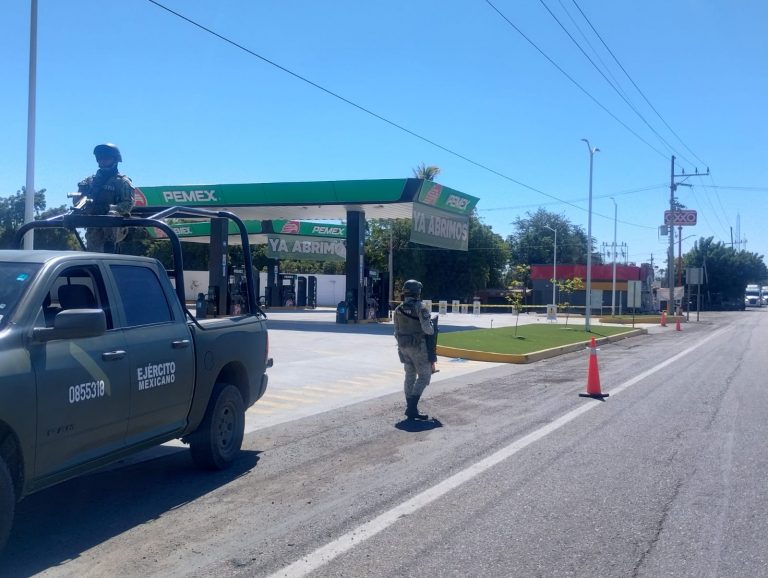 Arrojan presunto explosivo a gasolinera en Canán