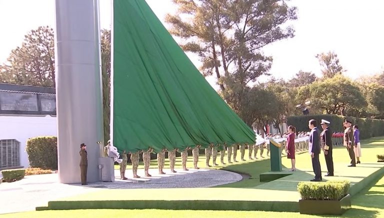 Antes se arrodillaban a extranjeros, ya no: Sheinbaum