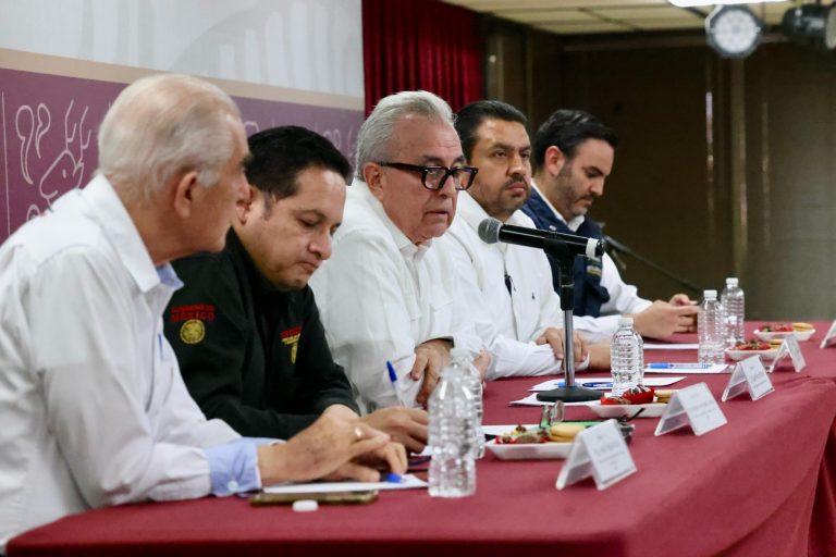 Pide Rocha compra de coberturas del maíz