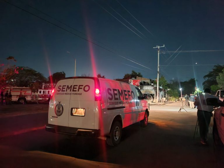 Lo dejan carbonizado y hay un restaurante quemado