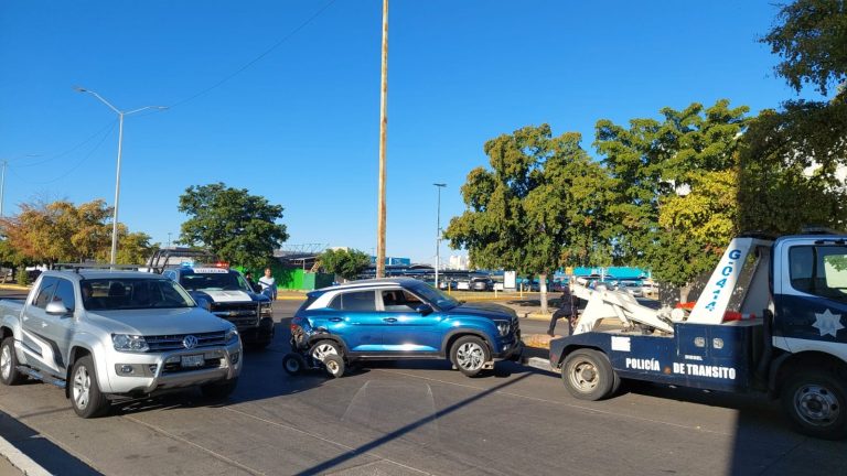 Roban 3 autos esta mañana a mano armada en Culiacán