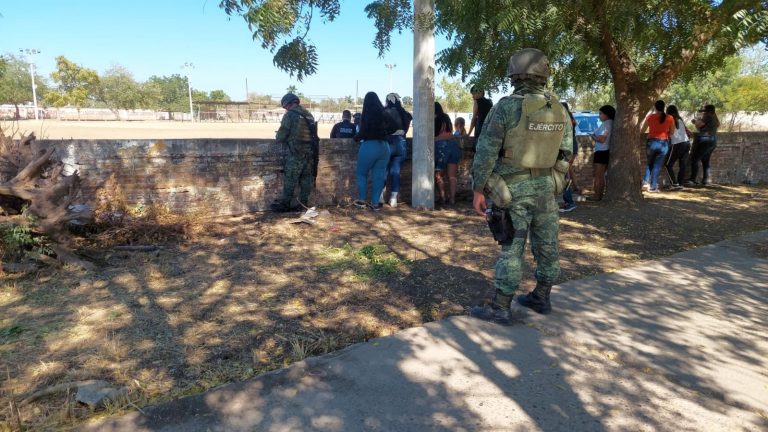 Lo ejecutan en estadio de béisbol en Bachigualato