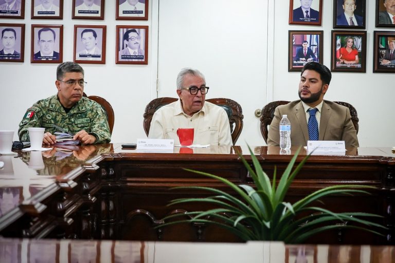 Encabeza Rocha mesa de paz en Elota