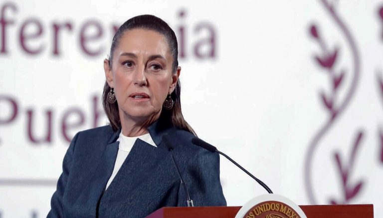 Aplaza EU aranceles a México al hablar a Sheinbaum