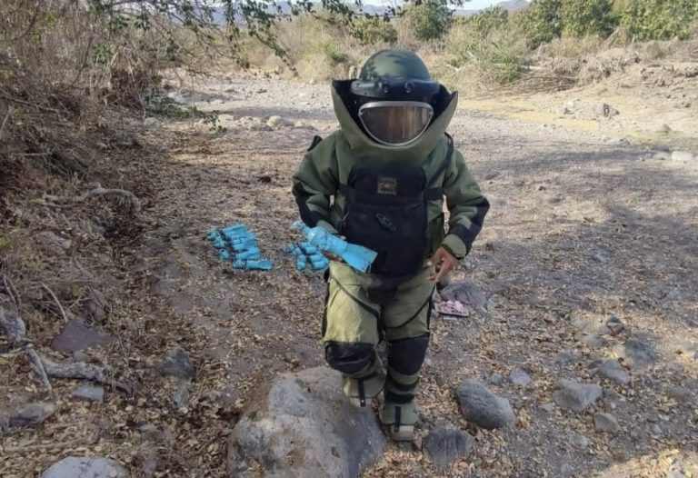 Destruyen 24 explosivos caseros en Escuinapa