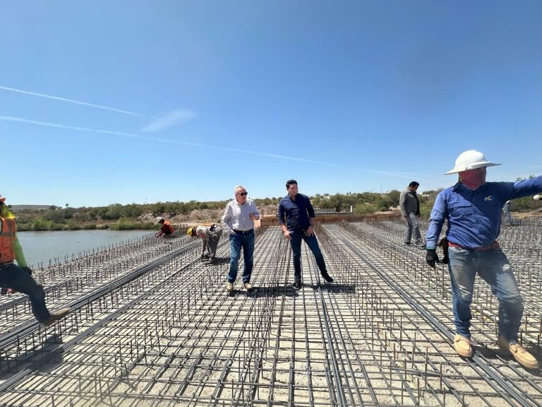 Al 60% avance de puente Sánchez Alonso y Santa Fe