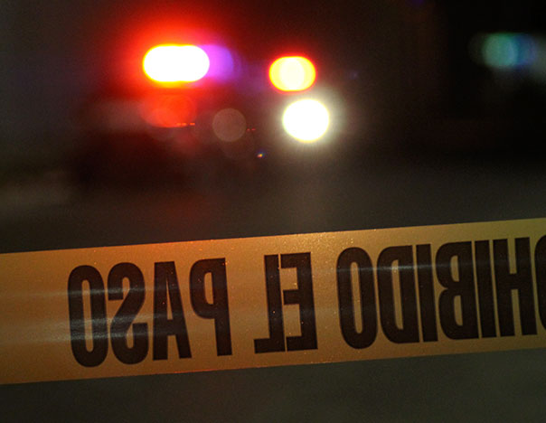 Estaba envuelto en plástico y con disparos